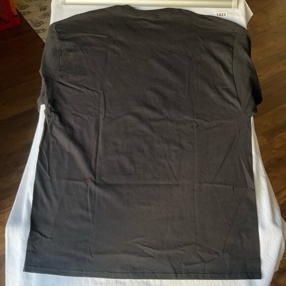 Hanes Men’s Short Sleeve T-shirt size XL, Black, The World Is Watching Ganked - Picture 7 of 7